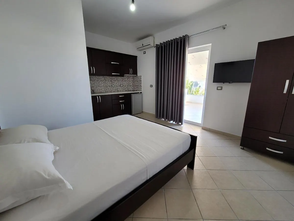 קסאמיל Vila Anja בית הארחה